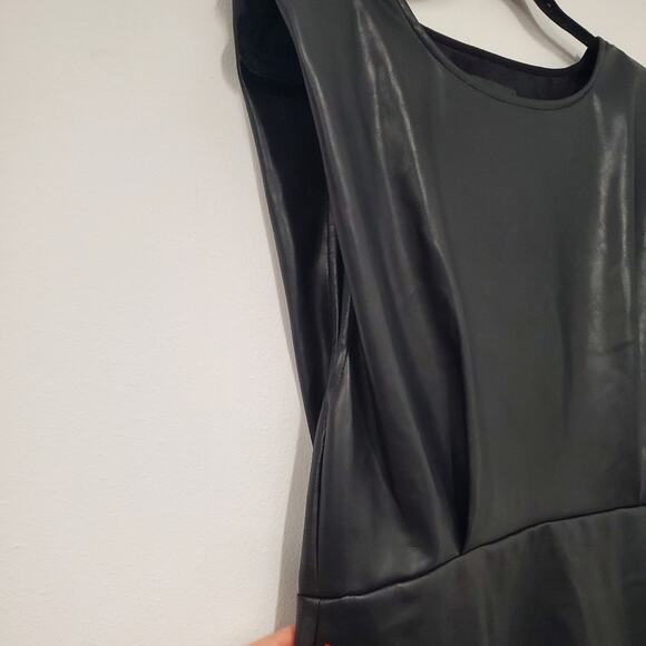 En Saison Lana Vegan Leather Mini Dress Medium Black Witch Goth Event Party - Picture 4 of 11
